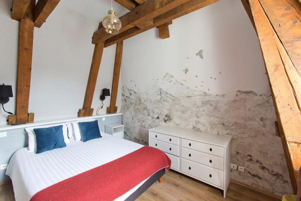 Dpt Hautes Pyrénées (65), à vendre proche de LUZ SAINT SAUVEUR Hôtel - Restaurant