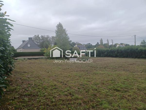 CHAREAUNEUF DU FAOU (29520) ; Terrain à bâtir, proche toutes commodités et axe routier.