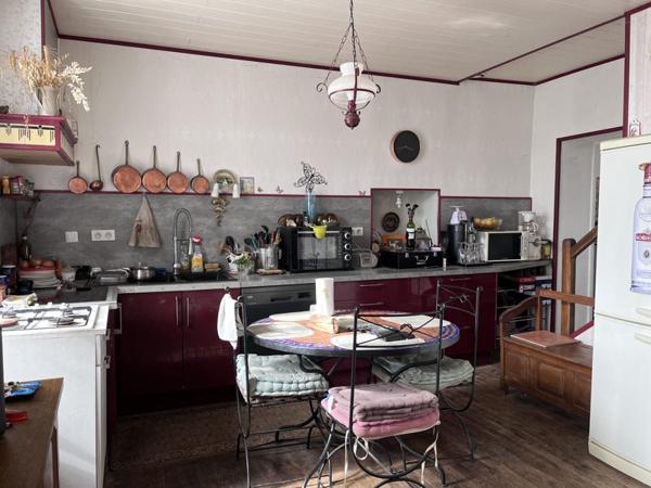 Maison à vendre 129 600 € Saint-Yrieix-la-Perche 5 p 125 m² DPE C