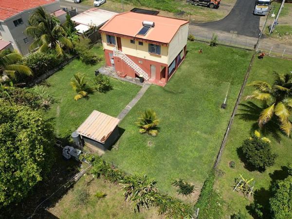 Maison à LE LAMENTIN, 97232 - 5 pièces 94m²