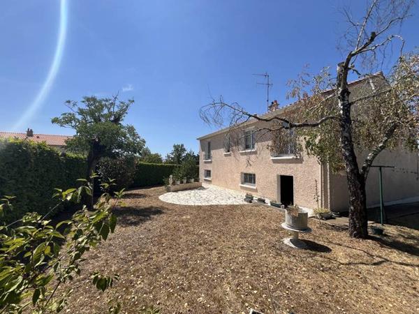 Maison à vendre 232 170 € Aiffres 5 p 110 m² DPE D