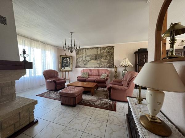 Maison à vendre 232 170 € Aiffres 5 p 110 m² DPE D