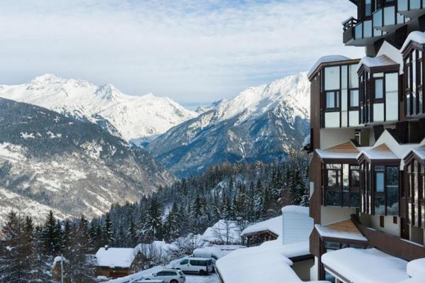 INVESTISSEMENT LOCATIF – Courchevel – Résidence de tourisme Le Britania - 4,26 % de rentabilité