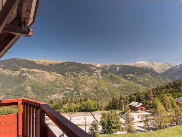INVESTISSEMENT LOCATIF – Courchevel – Résidence de tourisme Le Britania - 4,26 % de rentabilité