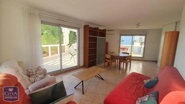 Appartement à louer 2 pièces 56.95m²