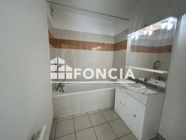 Location Appartement 2 pièces 34 m² - 22 RUE OLYMPE DE GOUGE Chalezeule 25220