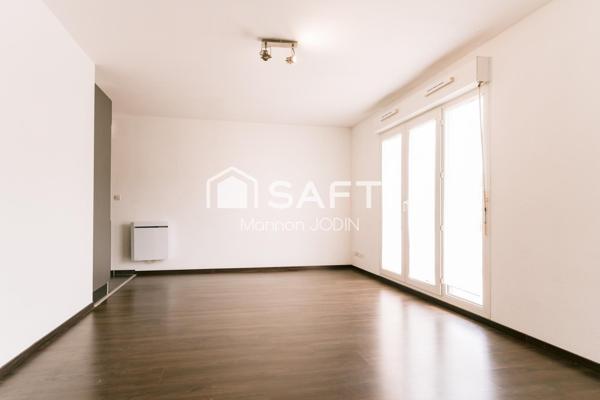 Appartement F2 avec balcon, cave et parking