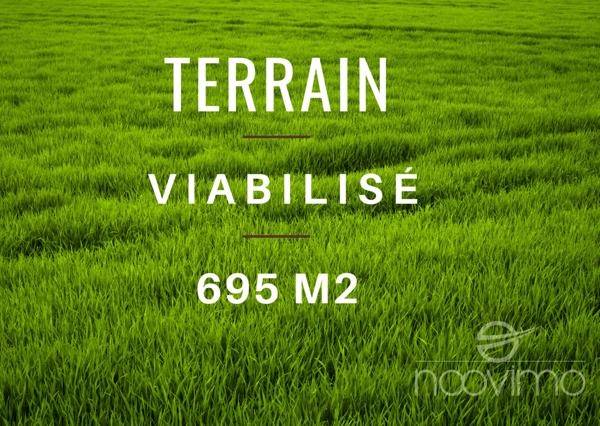Terrain à bâtir viabilisé 695m2