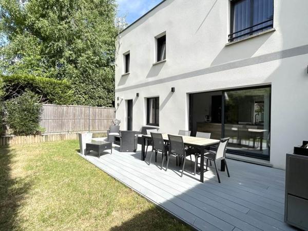 Maison à vendre |  Orgeval |  5 pièces | 111 m²