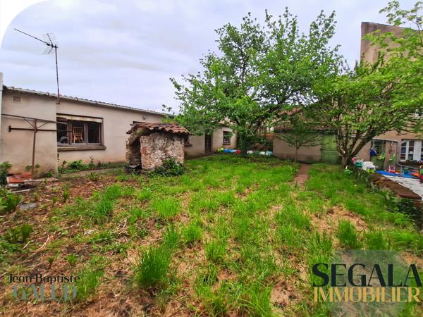 Immeuble dans le centre ville de Carmaux - 650 m² au sol