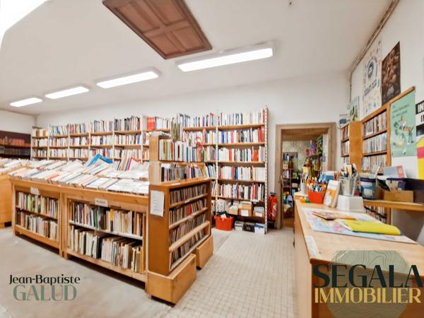 Immeuble dans le centre ville de Carmaux - 650 m² au sol