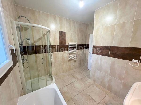 Villa plain-pied avec dépendance