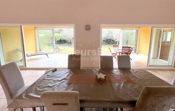 Villa plain-pied avec dépendance