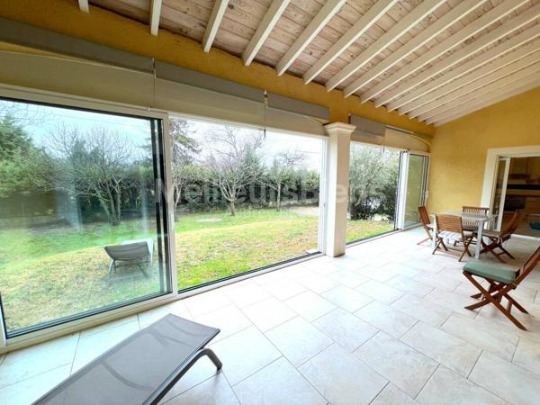 Villa plain-pied avec dépendance