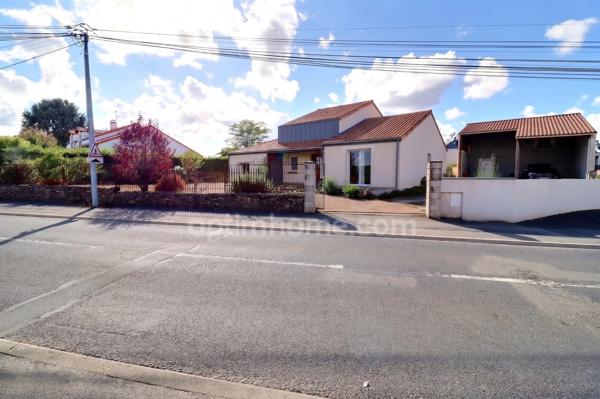 Maison 7 pièces 4 chambres 145 m² à Saint-Julien-de-Concelles
