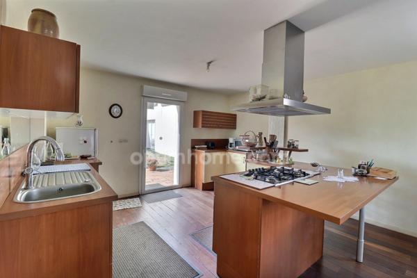 Maison 7 pièces 4 chambres 145 m² à Saint-Julien-de-Concelles
