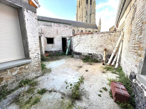 Appartement rénové à louer à Hondschoote dans le Nord (59122), ref : H01718