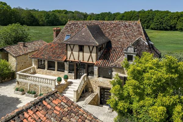 Vente Maison de luxe Vergt 15 Pièces 280 m²