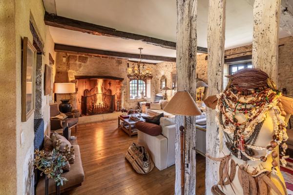 Vente Maison de luxe Vergt 15 Pièces 280 m²