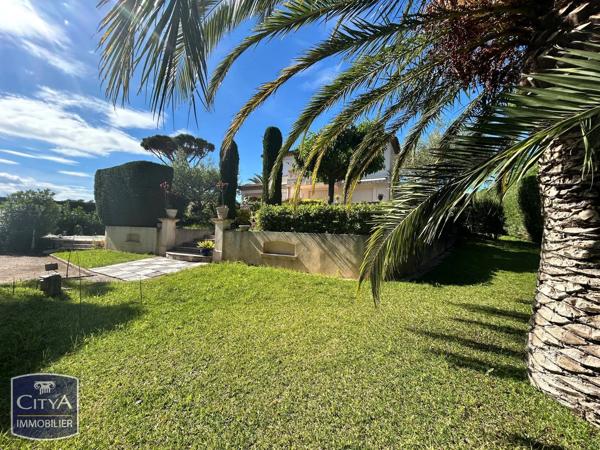 Maison à vendre 6 pièces 125m² Saint-Raphaël (83700)