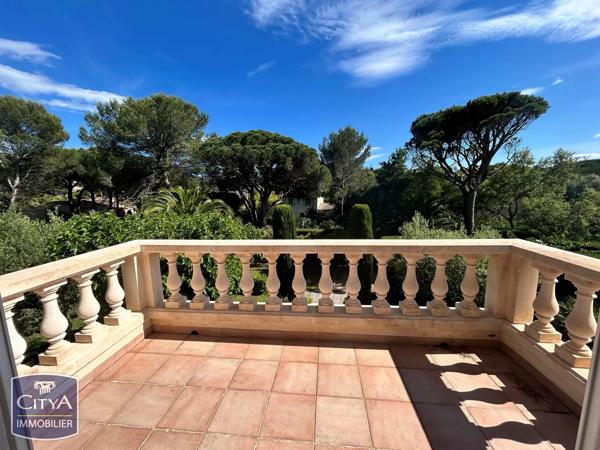 Maison à vendre 6 pièces 125m² Saint-Raphaël (83700)