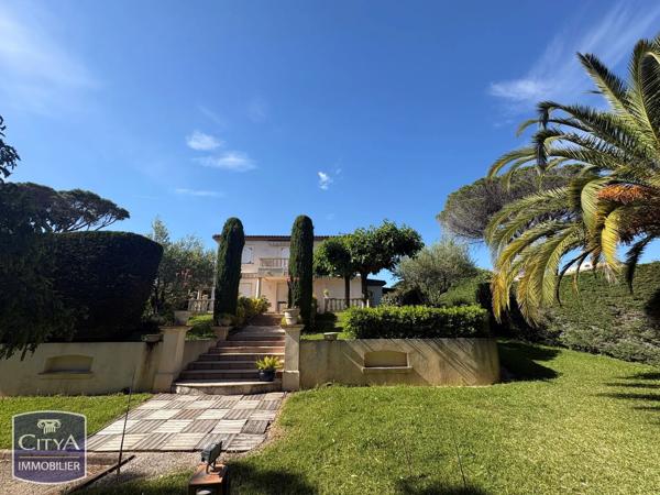 Maison à vendre 6 pièces 125m² Saint-Raphaël (83700)