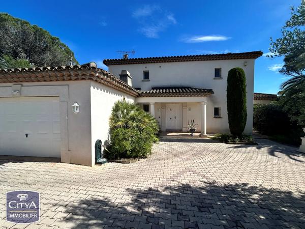 Maison à vendre 6 pièces 125m² Saint-Raphaël (83700)
