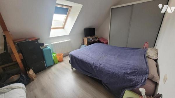 SABLE -SUR-SARTHE-PAVILLON DE TYPE 4-REF:VDL2109