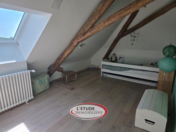 LE PELLERIN : proche bourg, le charme de l'ancien rénové, 100 m², 3 chambres et terrasse !
