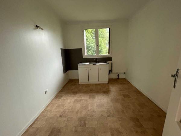 Location / Local Commercial