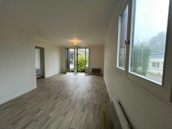 Location / Local Commercial