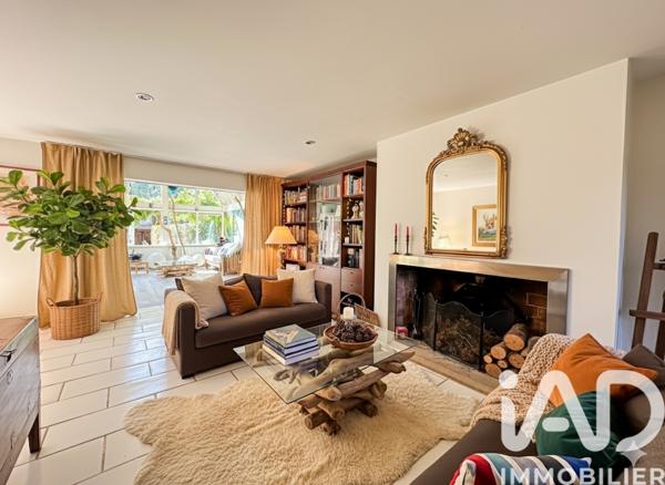 Maison à vendre 6 pièces 168 m² Le Chesnay-Rocquencourt