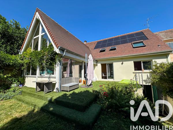 Maison à vendre 6 pièces 168 m² Le Chesnay-Rocquencourt
