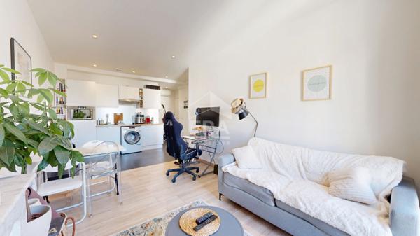 NICE - FLEURS : JOLI 2 PIÈCES AU CALME PROCHE MER