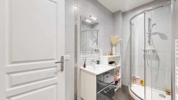 NICE - FLEURS : JOLI 2 PIÈCES AU CALME PROCHE MER