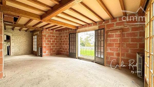 En exclusivité : Ensemble immobilier comprenant :