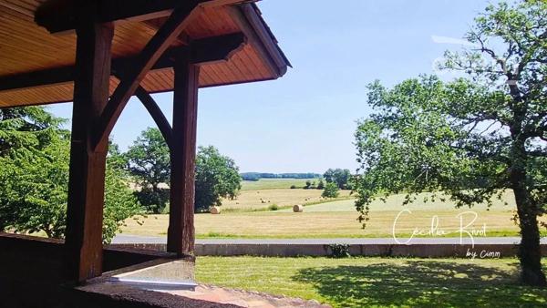En exclusivité : Ensemble immobilier comprenant :