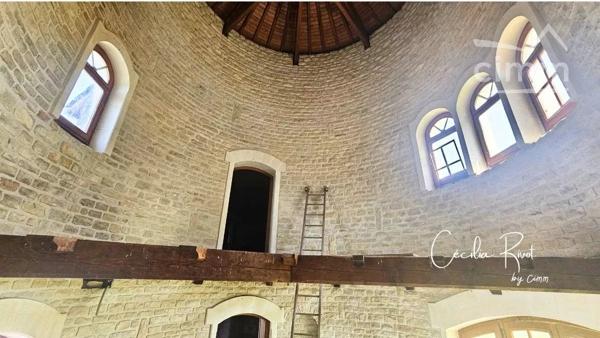 En exclusivité : Ensemble immobilier comprenant :
