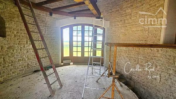 En exclusivité : Ensemble immobilier comprenant :