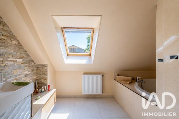 Maison à vendre 7 pièces 148 m² Le Mans