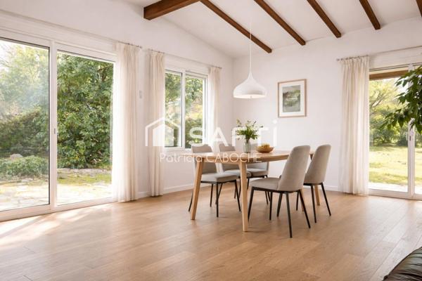 Maison  d'architecte de 180 m2 au calme sans vis-à-vis proche tram