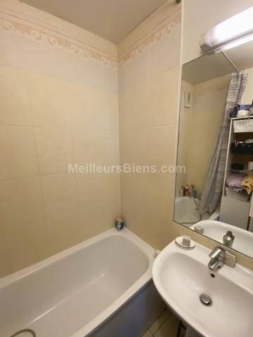 CRETEIL-F2-37 m2 avec Balcon et place de parking
