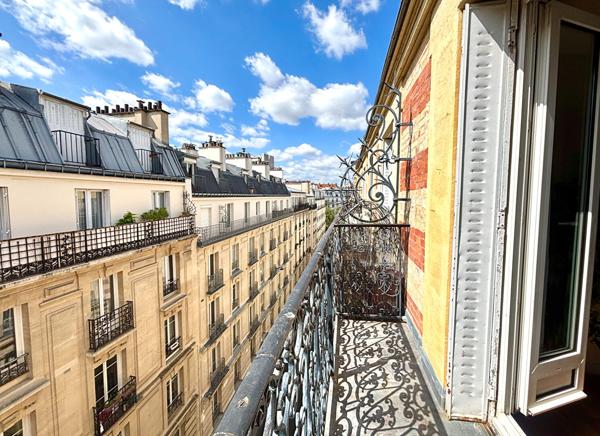 Appartement 2 pièces avec balcon - Voltaire / Nation
