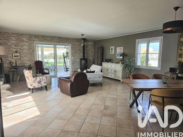 Maison à vendre 6 pièces 255 m² Le Fenouiller