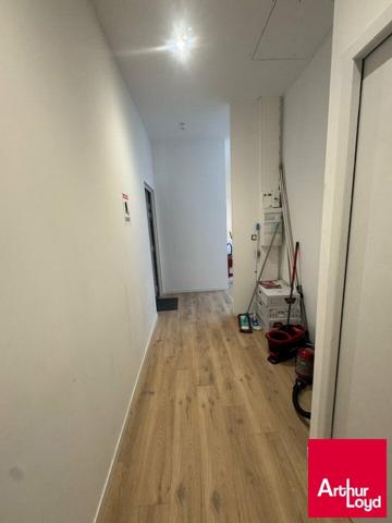 ANGLET - Bureaux de 129 m2, au 1er étage avec ascenseur