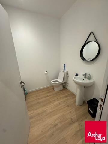 ANGLET - Bureaux de 129 m2, au 1er étage avec ascenseur