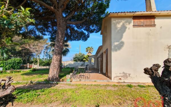 Maison à vendre    4 pièces •  Agde