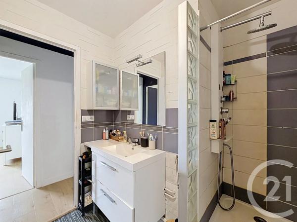 Appartement T3 à vendre  3 pièces - 66,79 m 2   RENNES  - 35