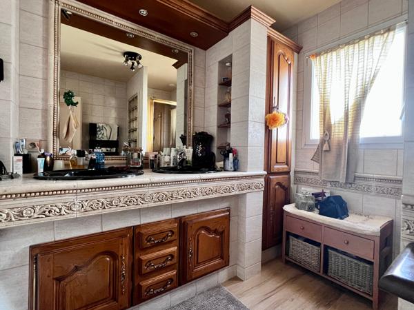 Maison 4 Chambres  avec Studio