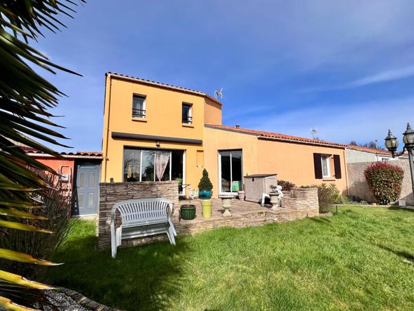 Maison 4 Chambres  avec Studio